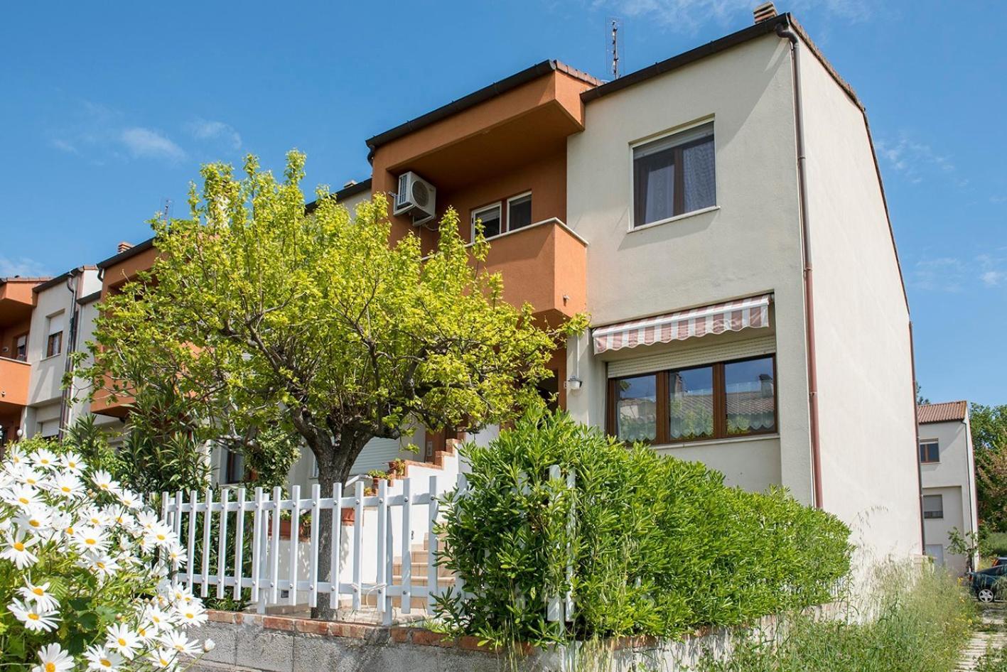 Borgo San Lorenzo Sirolo Exterior foto